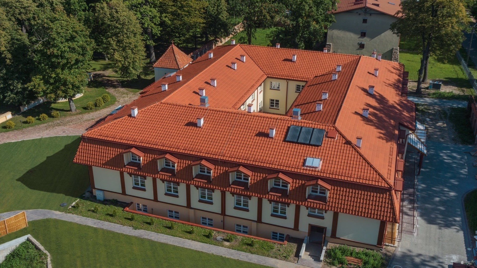 Budynki Pałacu Ossolińskich i Krasińskich