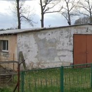 Grunt z budynkiem przemysłowym w Gądkowicach