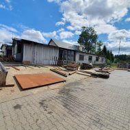 Dom i zabudowa magazynowa