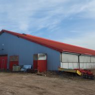 Grunt i budynek inwentarski