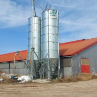 Gospodarstwo Dom+ budynki inwentarskie