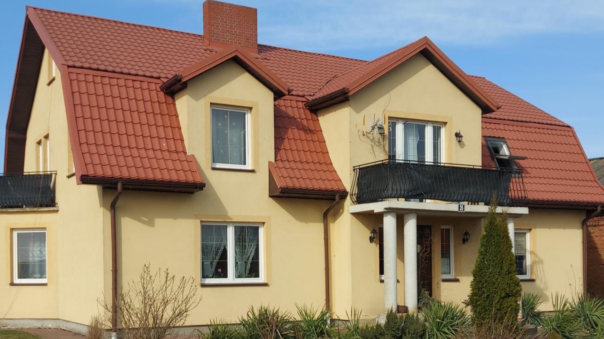 Gospodarstwo Dom+ budynki inwentarskie