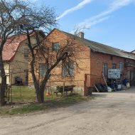 Gospodarstwo Dom+ budynki inwentarskie