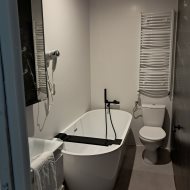 Budynek hotelowy z restauracją