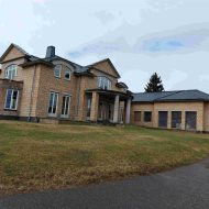 Dom z dużą działką