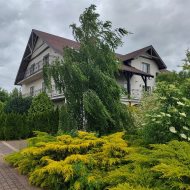 Budynek i grunty pod zabudowę na sprzedaż